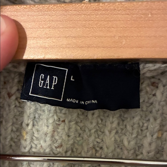 Gap Sweater - Picture 2 of 5